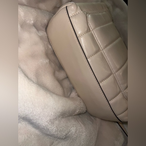 Tory Burch beige handbag - Picture 3 of 10